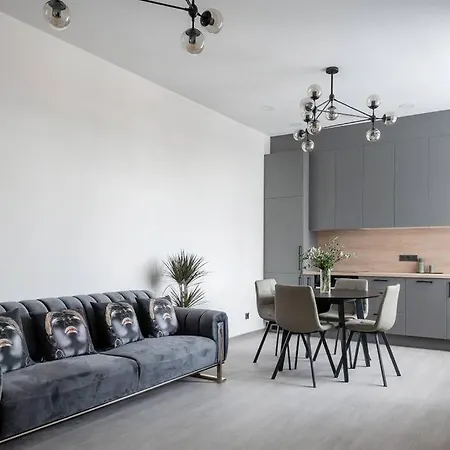 Spacious In Central *
