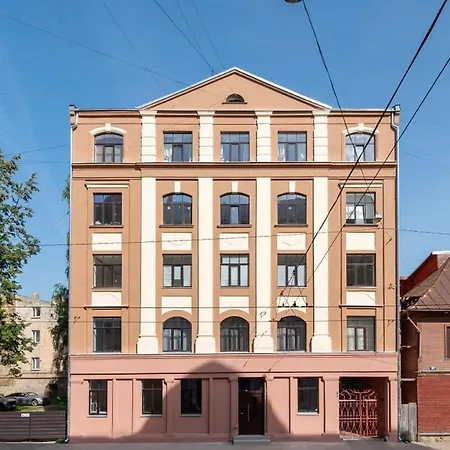 Spacious In Central Apartament *